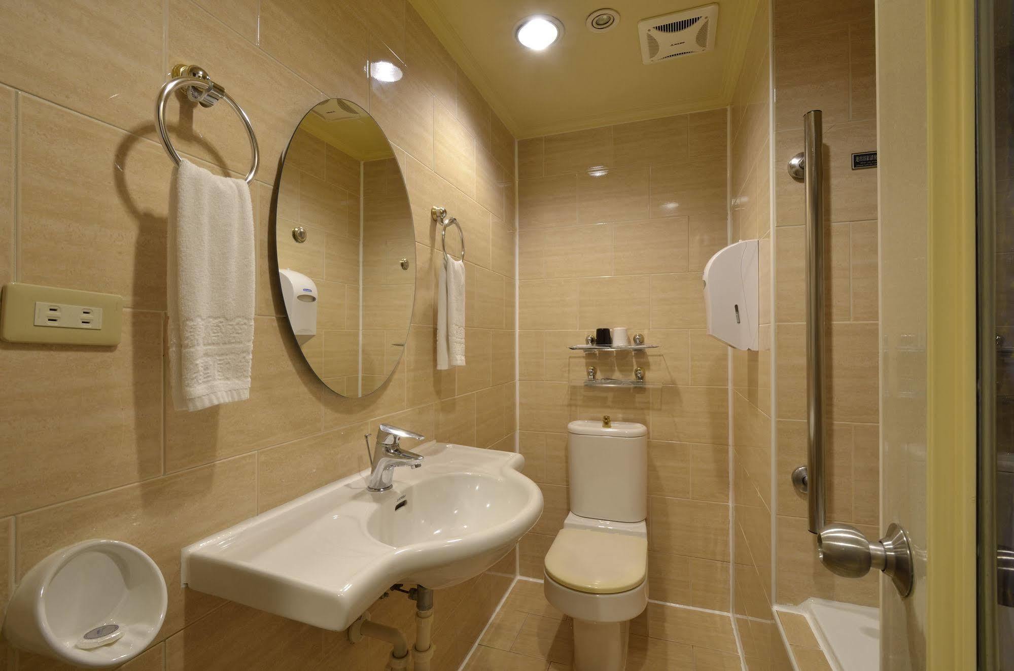 Goodness Hotel Kaohsiung Luaran gambar