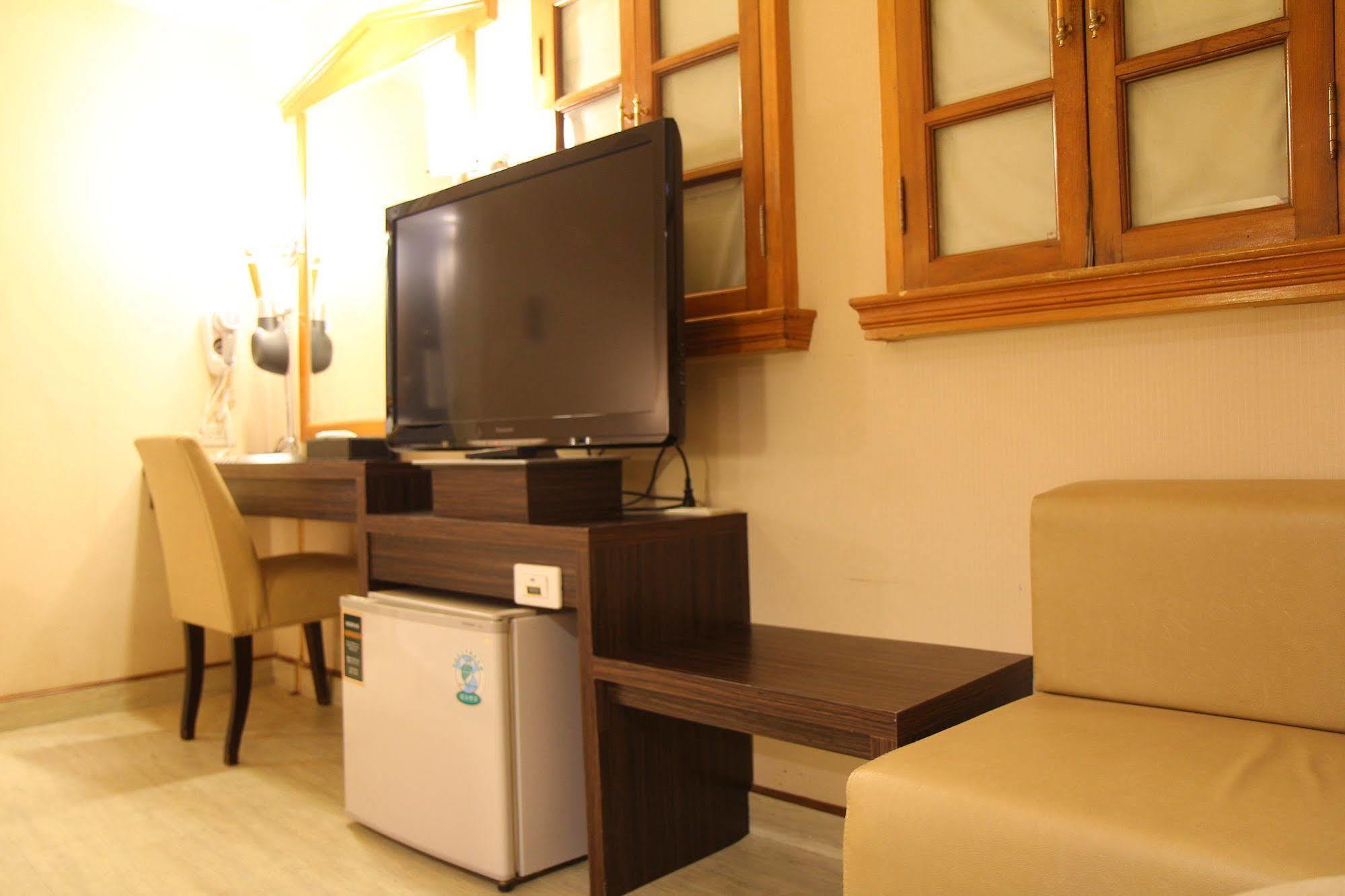 Goodness Hotel Kaohsiung Luaran gambar