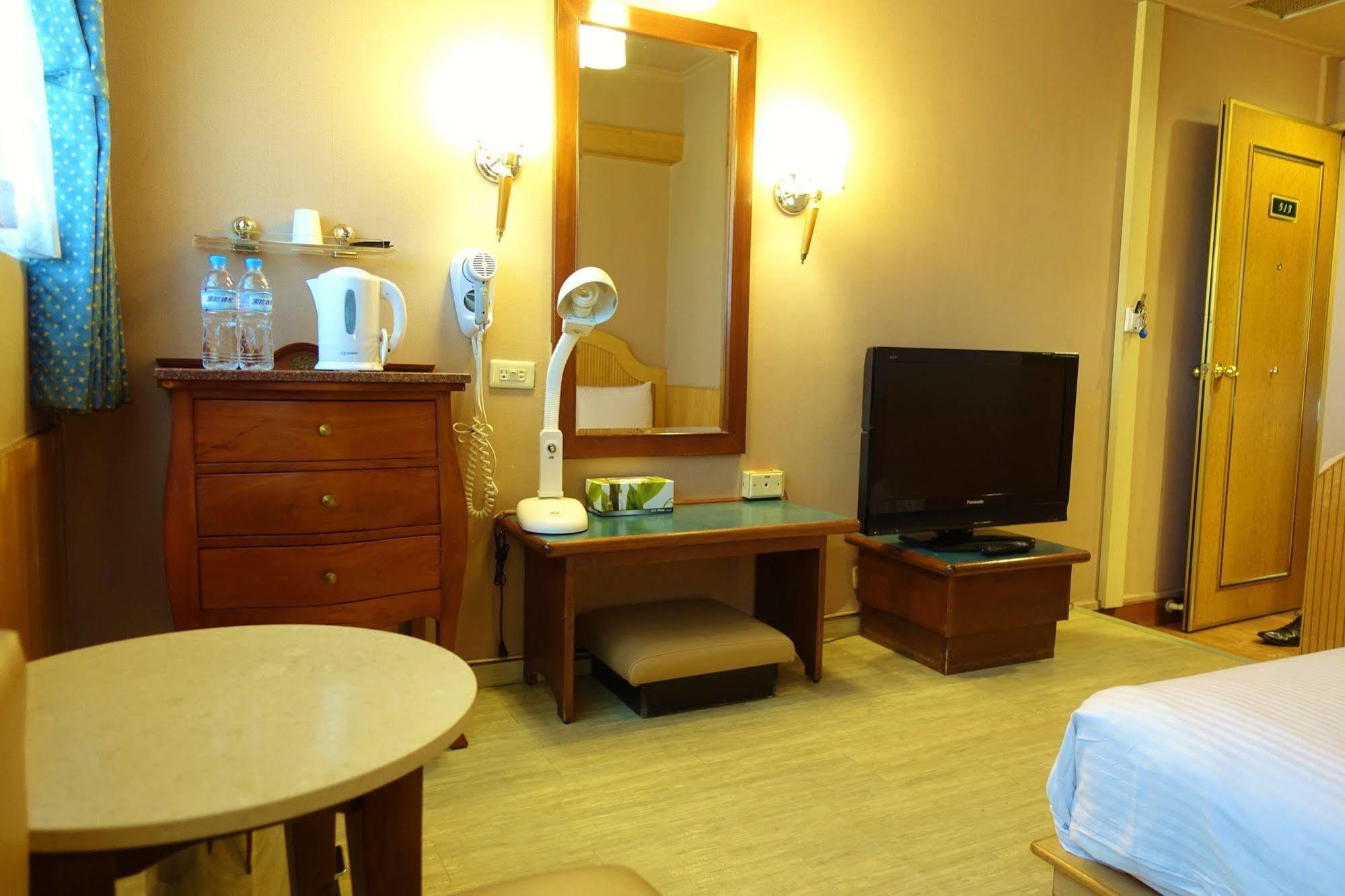 Goodness Hotel Kaohsiung Luaran gambar